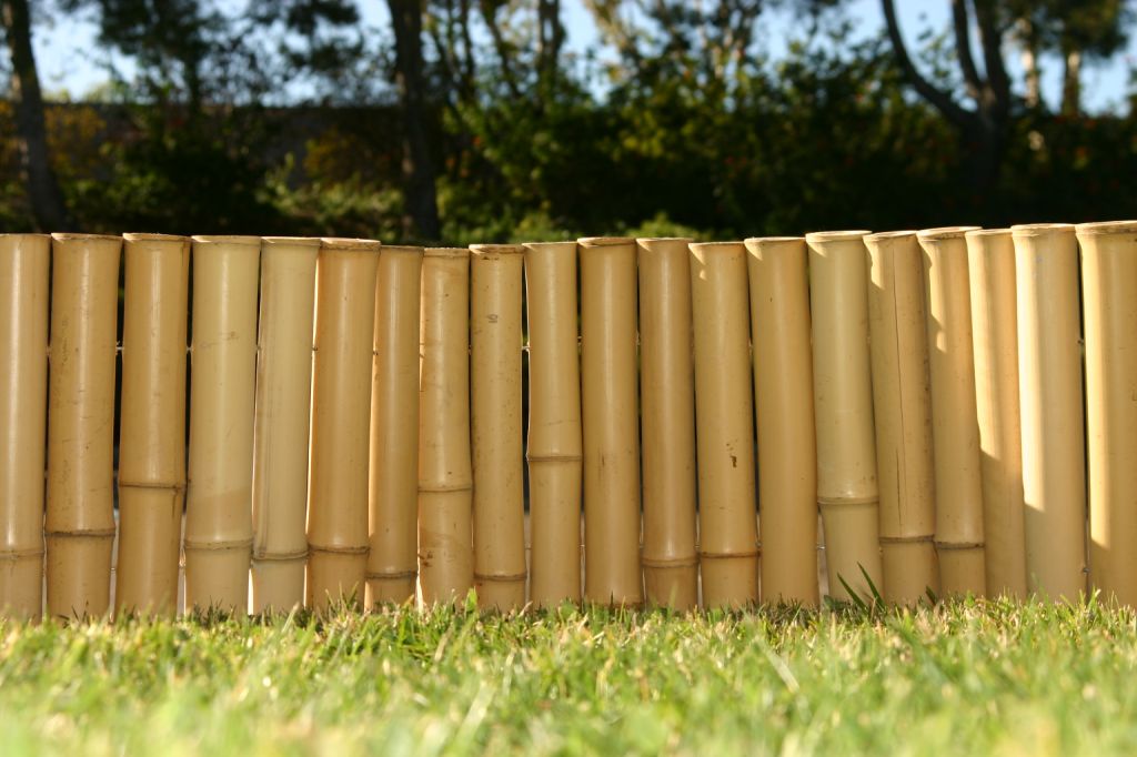 Natural Even Bamboo Edging 1.75in X 1 ft x 18 ft.